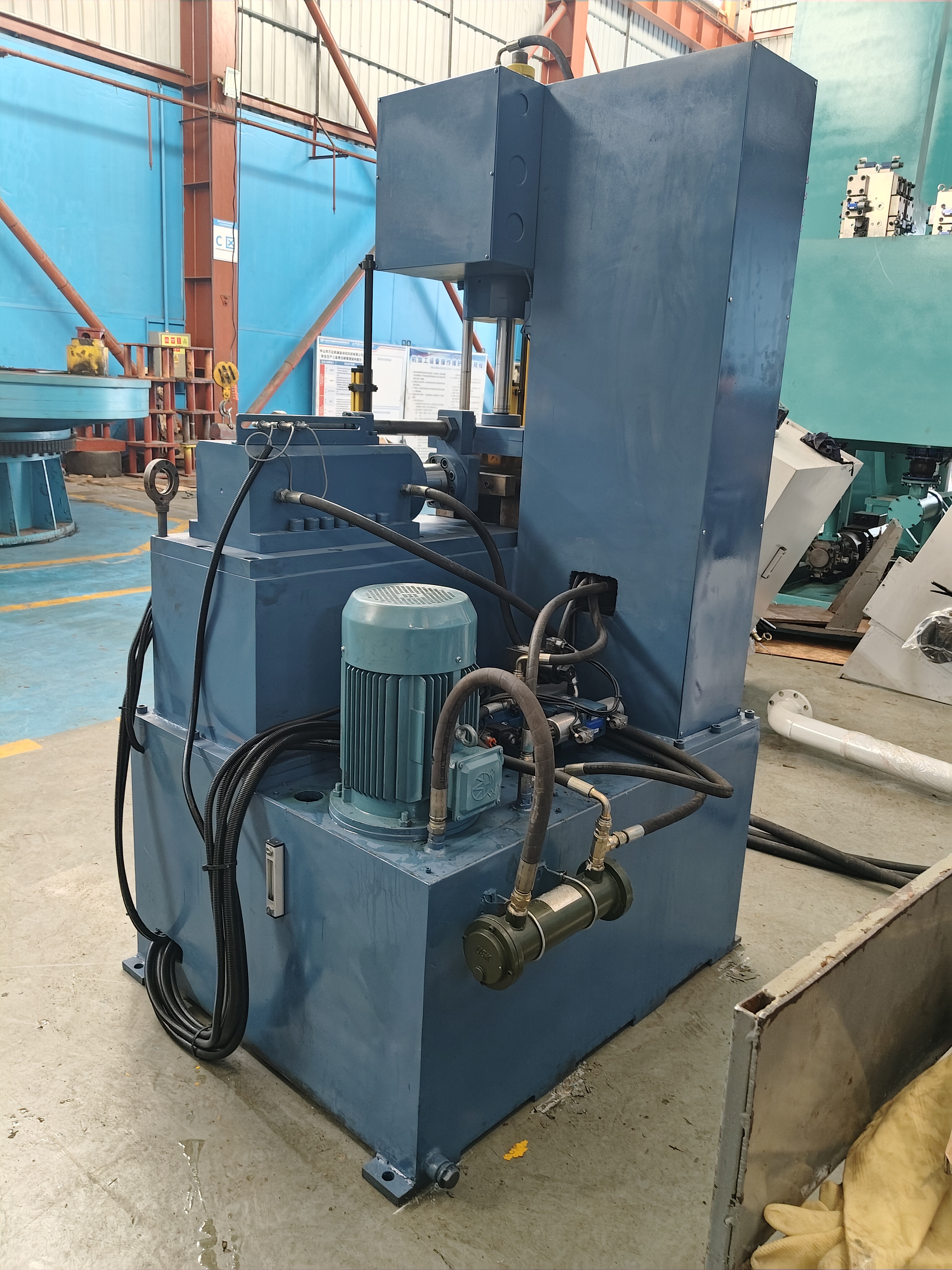 YSK-30C（IGBT銅基散熱器切柱機）