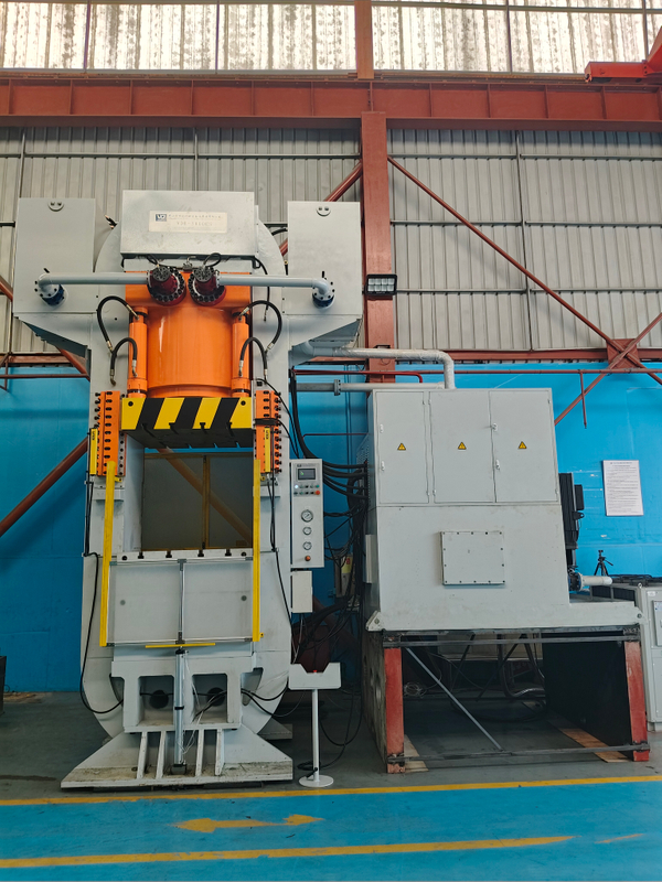 5000T超高壓鋼絲纏繞液壓機(jī)-IGBT銅基散熱器冷擠壓