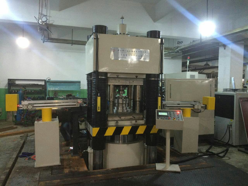 YSM-1200BZ驅(qū)動盤全自動生產(chǎn)線