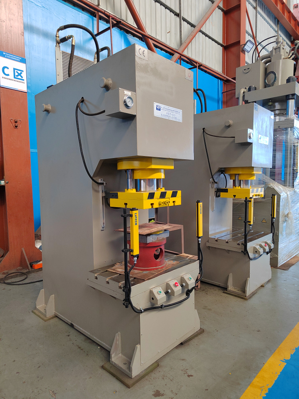 HSP-63伺服精密数控液压冲床