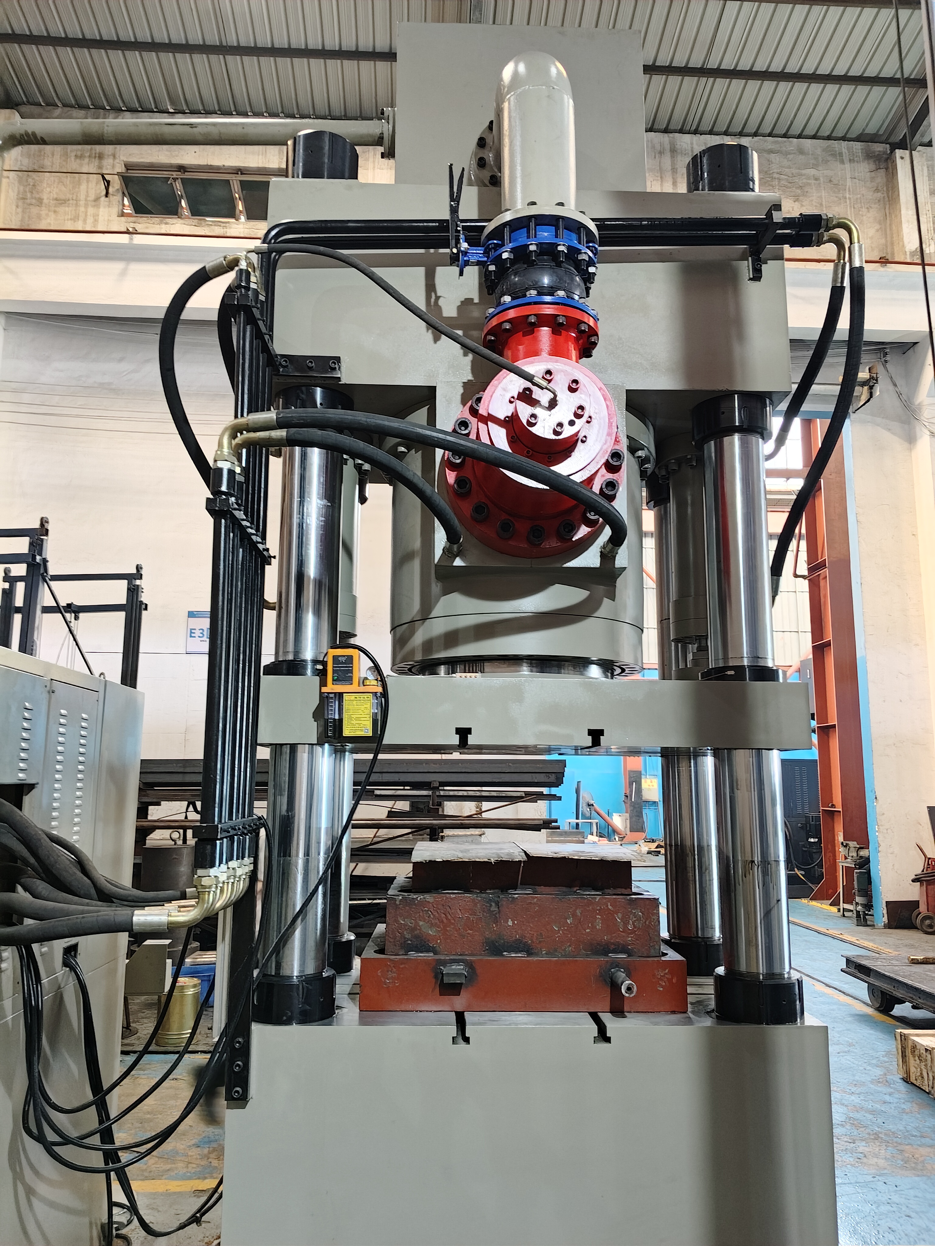 YSM-1000CS伺服精密数控液压机