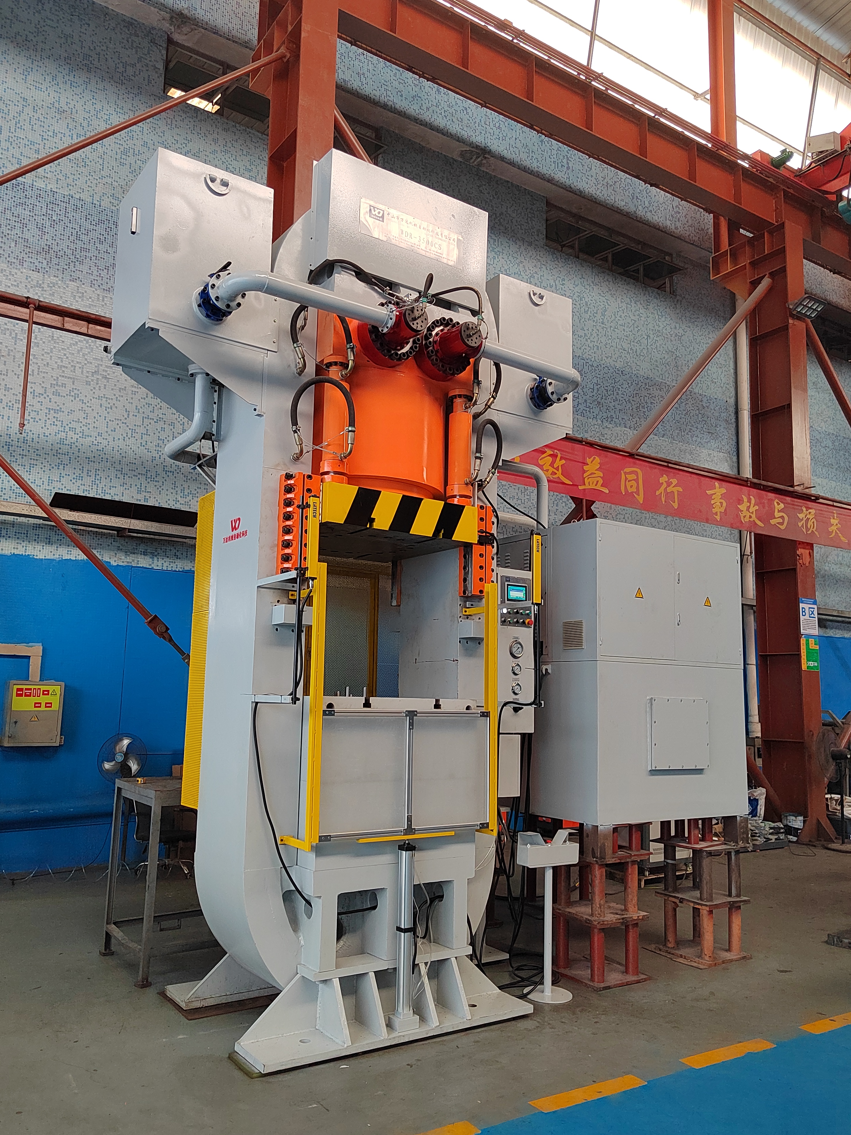 钢丝缠绕伺服精密数控冷、热锻液压机