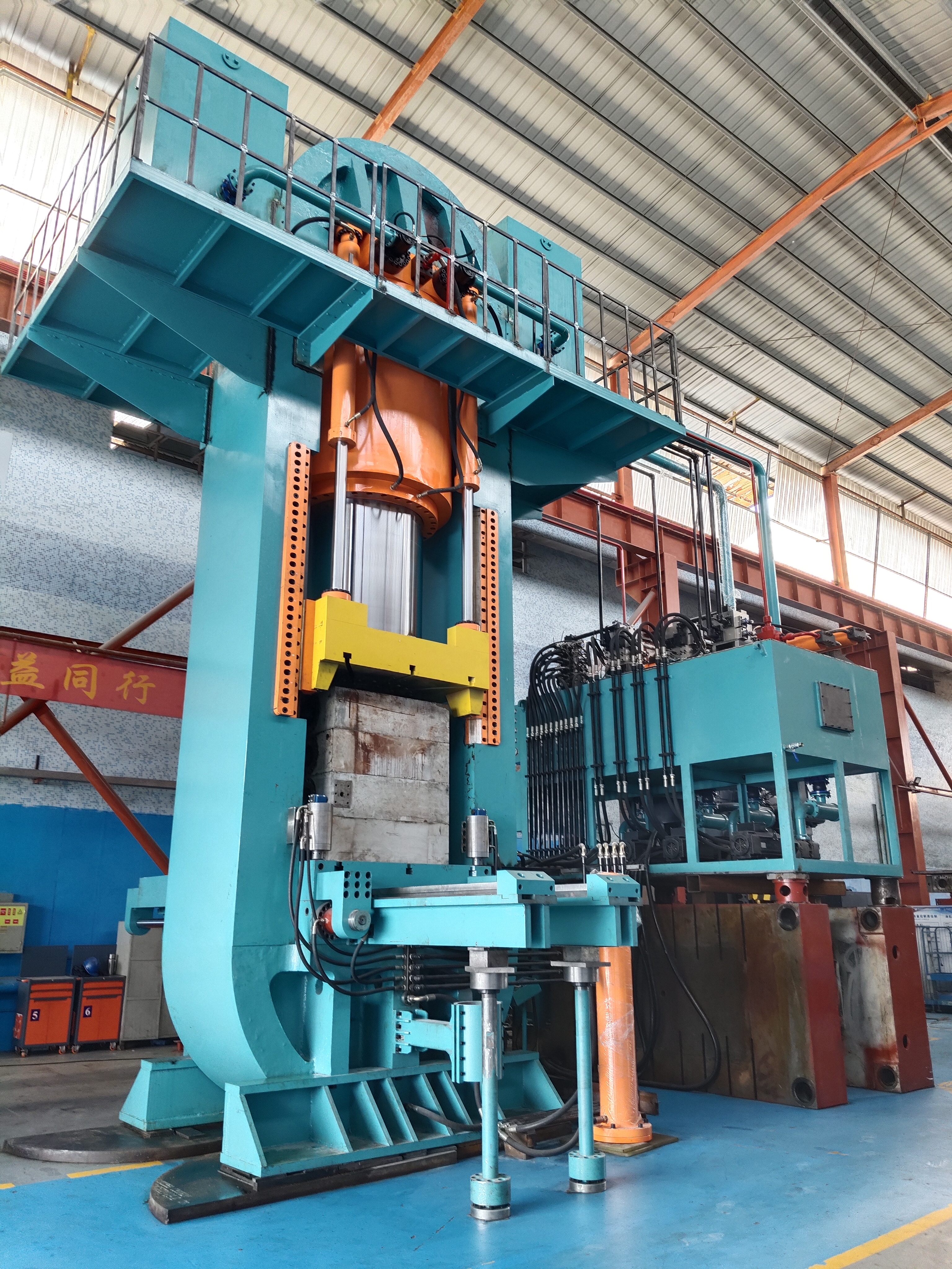 WDR19-10000DS超高压伺服精密数控冷热锻液压机