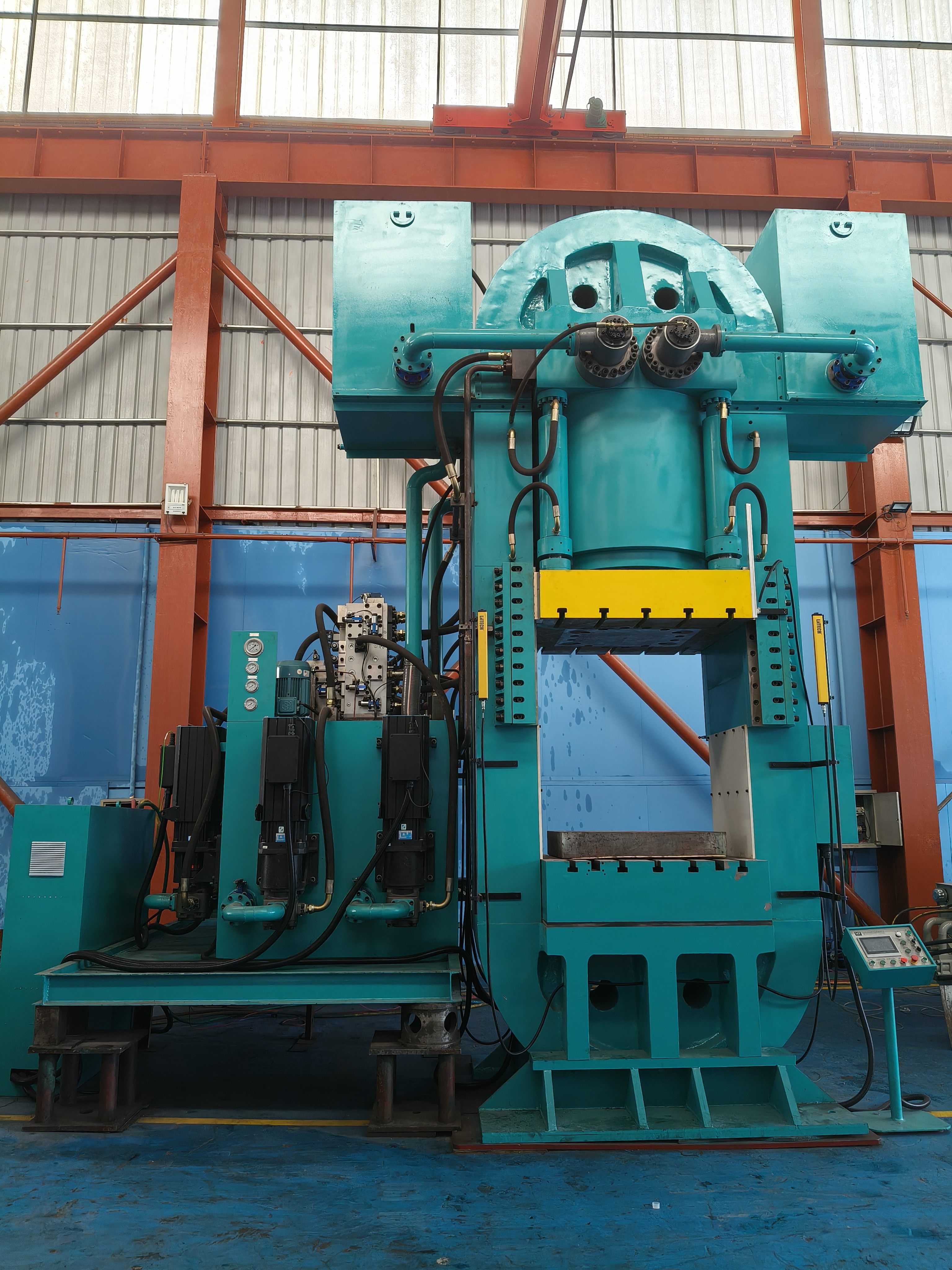 WDR-5000CS大型超高压钢丝缠绕液压机