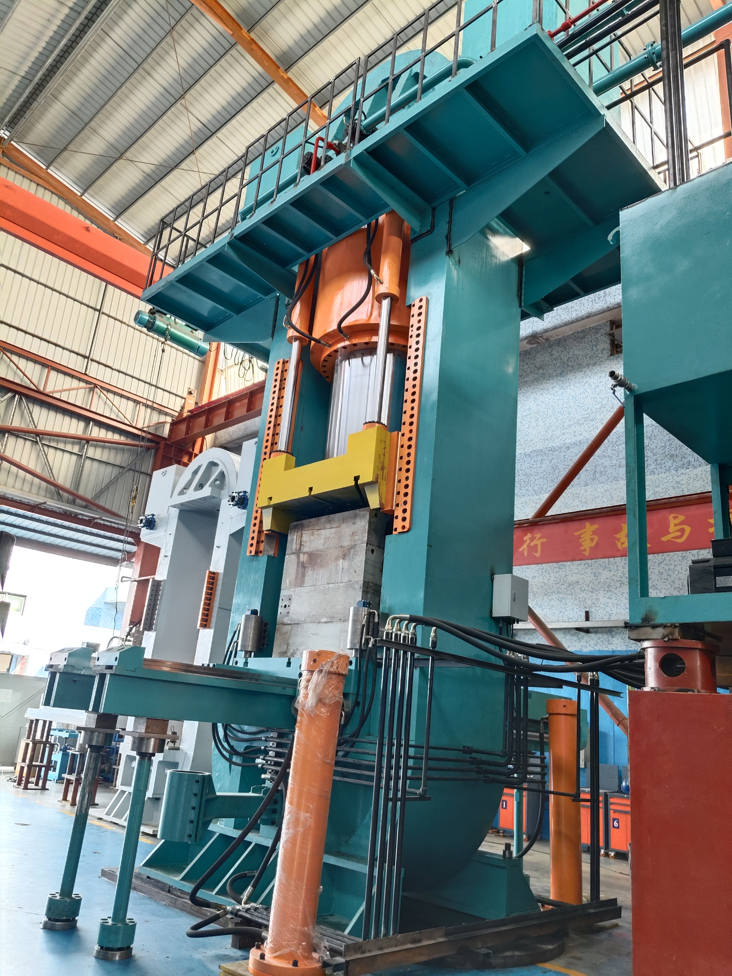 WDR19-10000DS超高压伺服精密数控冷热锻液压机