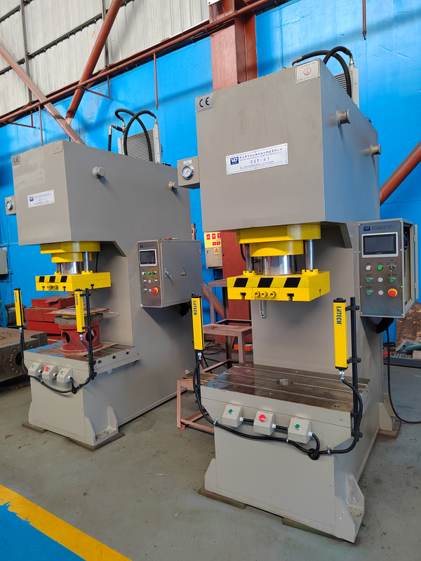 HSP-63伺服精密数控液压冲床