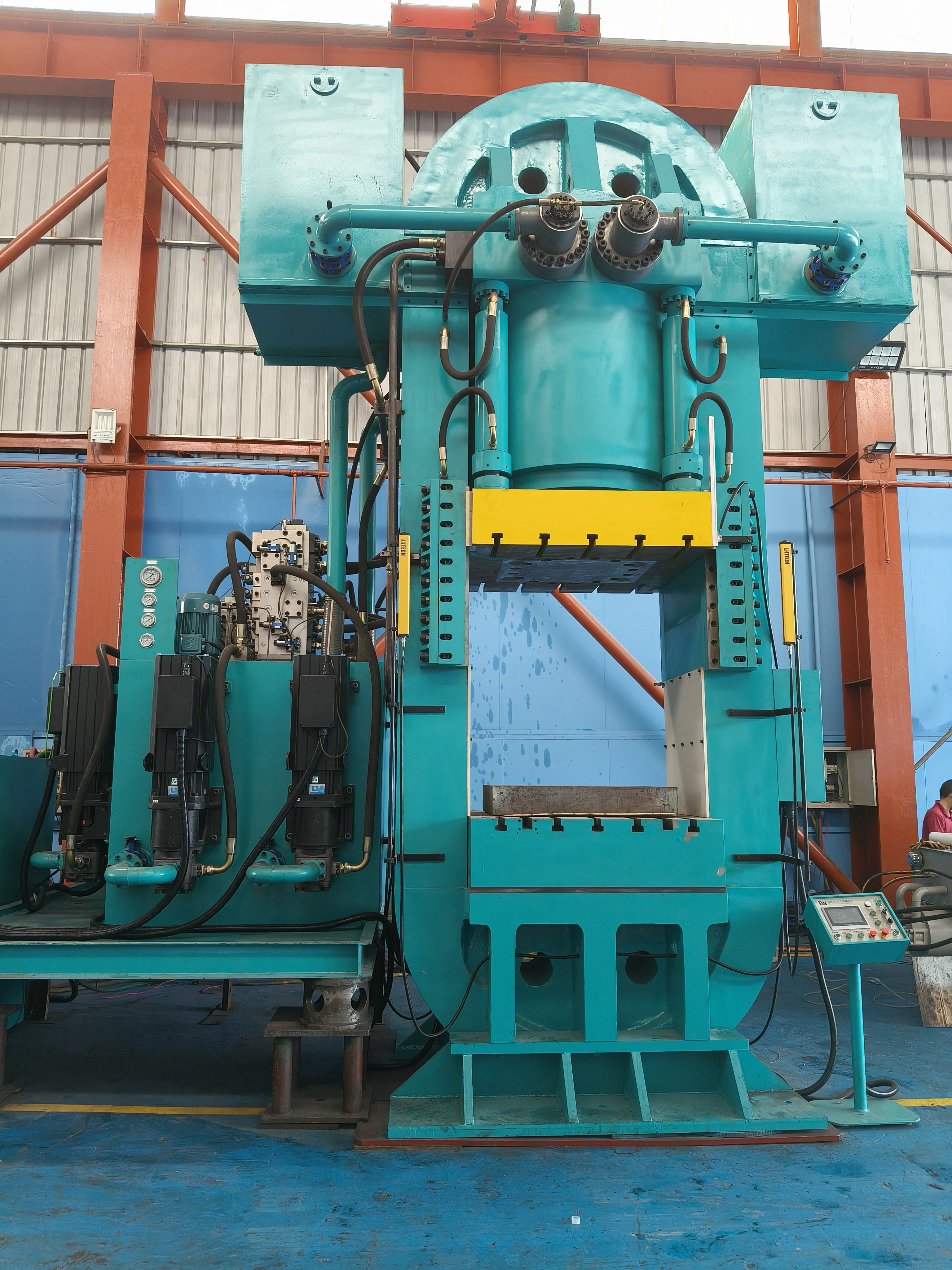 WDR-5000CS大型超高压钢丝缠绕液压机