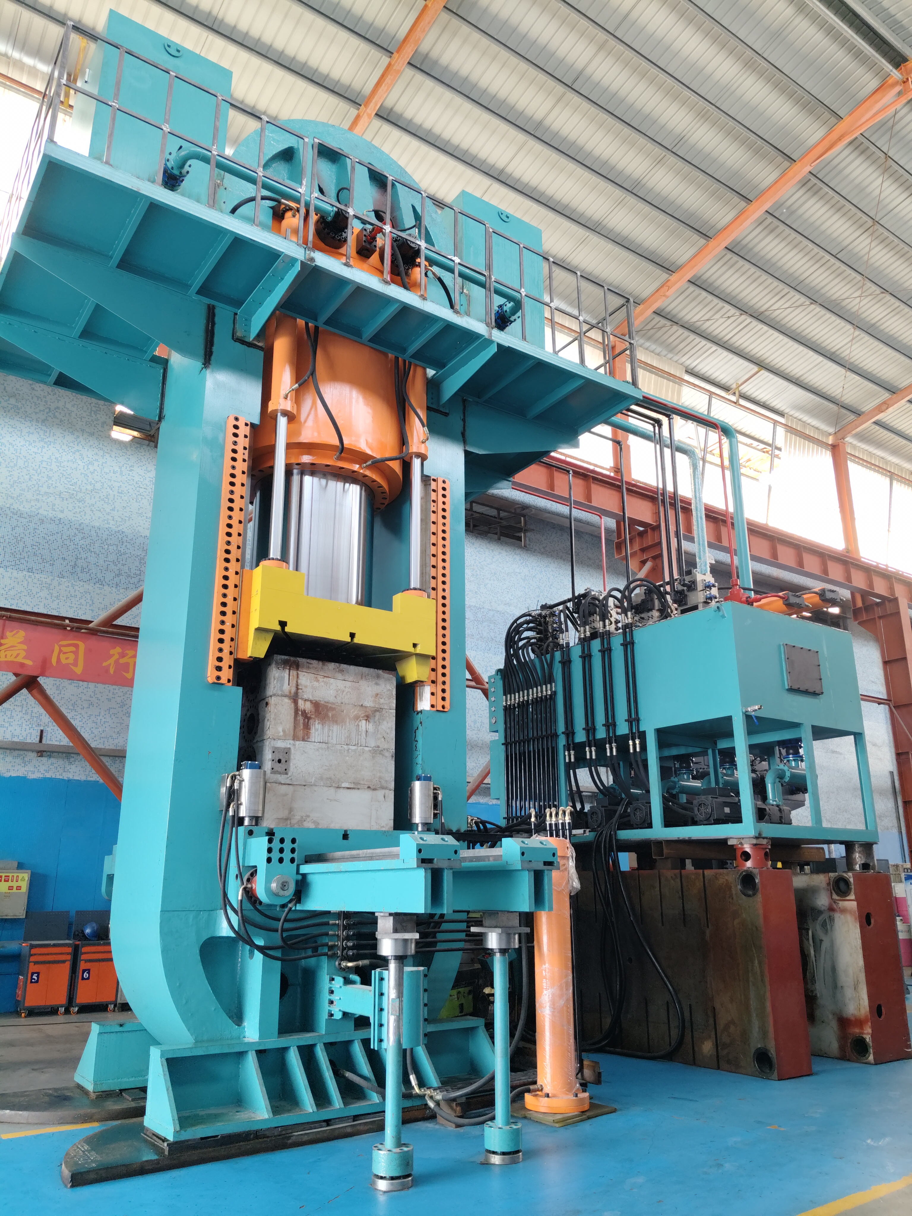 WDR19-10000DS超高压伺服精密数控冷热锻液压机